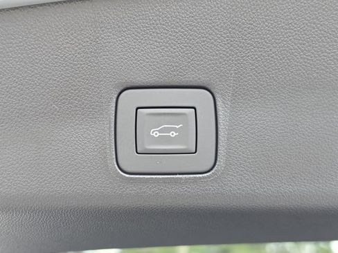 New 2026 Chevrolet TrailBlazer LT w/ Convenience Package FWD image 12