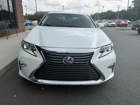Used 2017 Lexus ES 350 w/ Premium Package FWD image 9