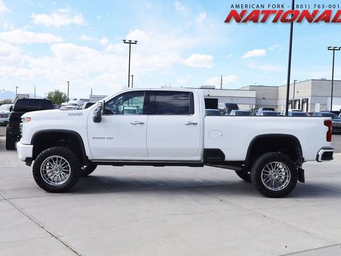 Used 2021 Chevrolet Silverado 3500 High Country w/ Z71 Off-Road Package AWD/4WD image 3