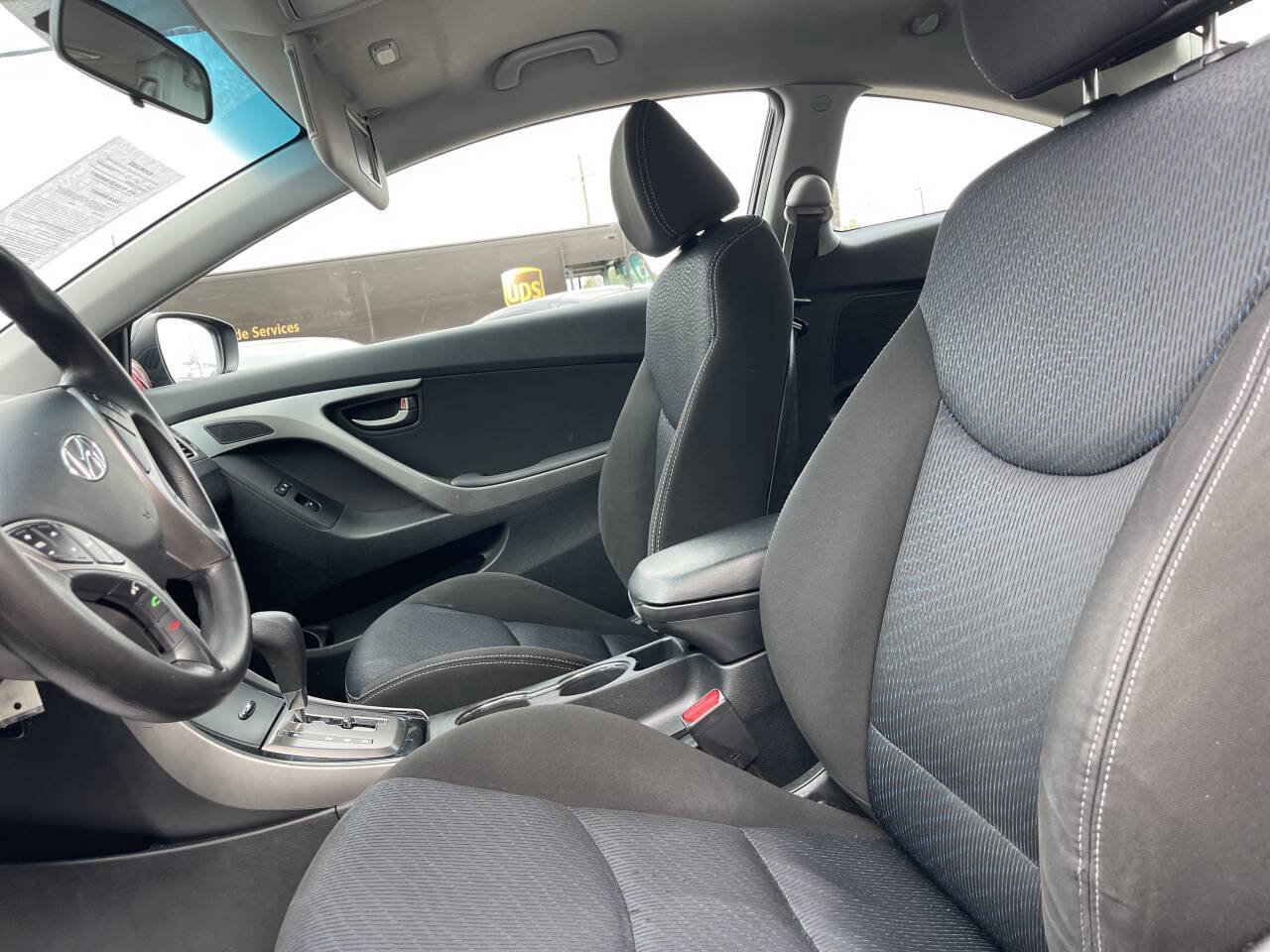 Used 2013 Hyundai Elantra FWD image 9
