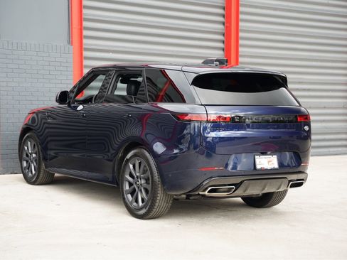 Used 2023 Land Rover Range Rover Sport SE Dynamic AWD/4WD image 4