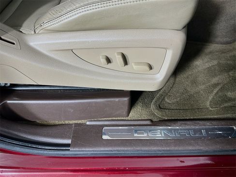 Used 2016 GMC Sierra 2500 Denali w/ Duramax Plus Package image 23