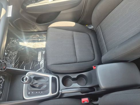 Used 2026 Hyundai Venue SE FWD image 17
