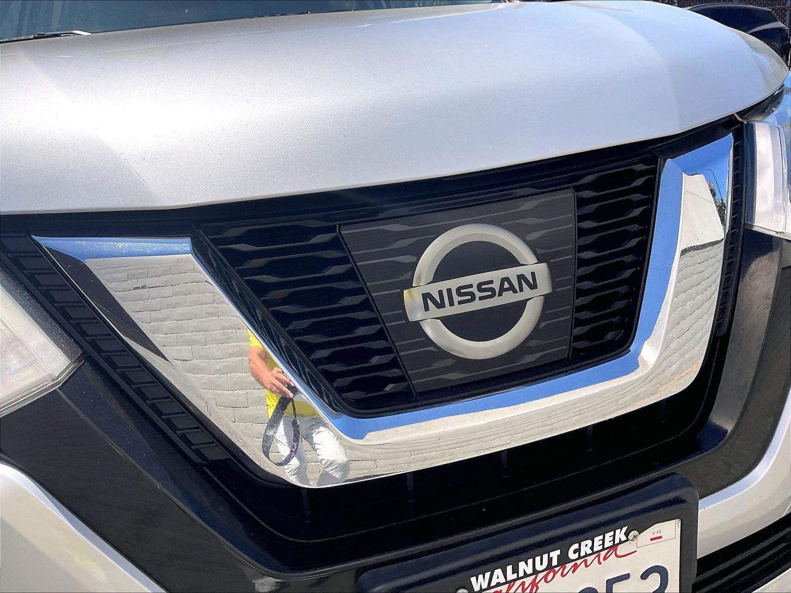 Used 2017 Nissan Rogue S w/ Appearance Package FWD image 29