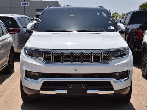 Used 2022 Jeep Grand Wagoneer Series I AWD/4WD image 3