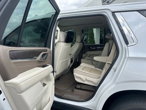 Used 2023 GMC Yukon Denali w/ Max Trailering Package AWD/4WD image 13