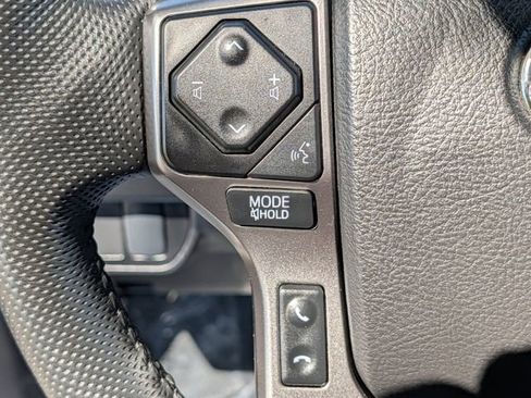 Used 2022 Toyota Tacoma SR5 image 21