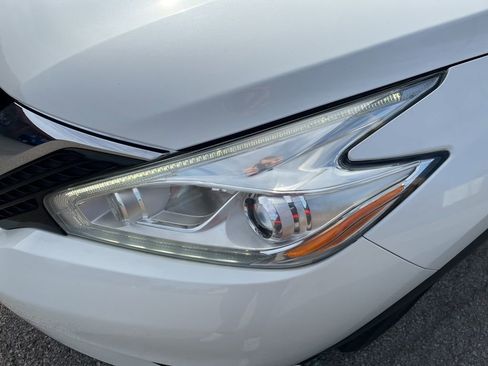 Used 2017 Nissan Murano SV image 37