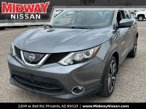 Used 2018 Nissan Rogue Sport SL w/ SL Premium Package image 1