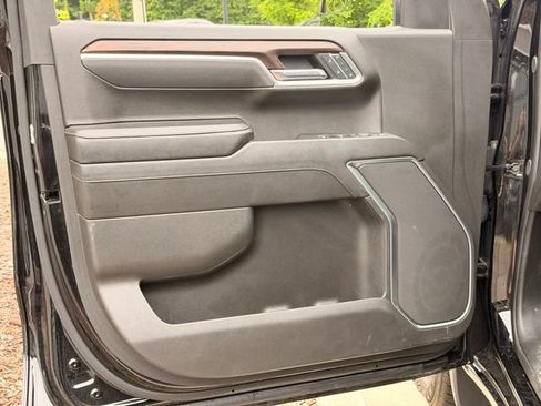 Used 2025 GMC Sierra 1500 SLT RWD image 22