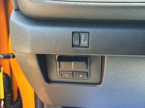 Used 2025 Chevrolet Colorado W/T w/ WT Custom Package RWD image 29
