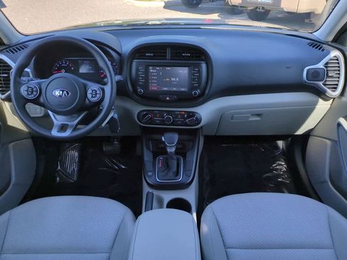 Used 2020 Kia Soul LX FWD image 13