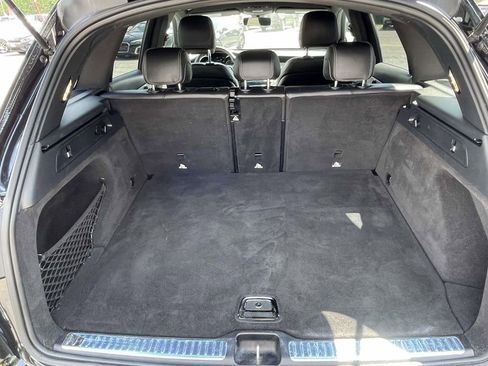 Used 2021 Mercedes-Benz GLC 300 4MATIC image 9