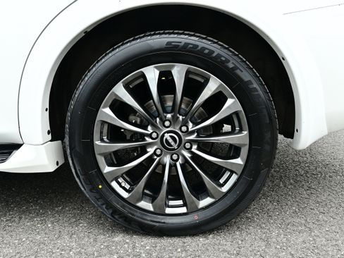 Used 2022 Nissan Armada Platinum w/ Captain's Chairs Package AWD/4WD image 9