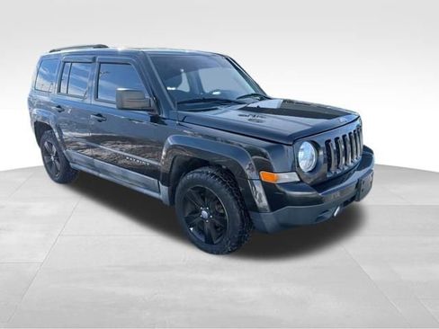 Used 2011 Jeep Patriot Latitude image 13