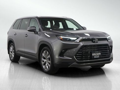 Used 2025 Toyota Grand Highlander AWD Hybrid image 7