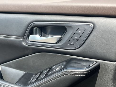 Certified 2023 Nissan Rogue SL FWD image 15