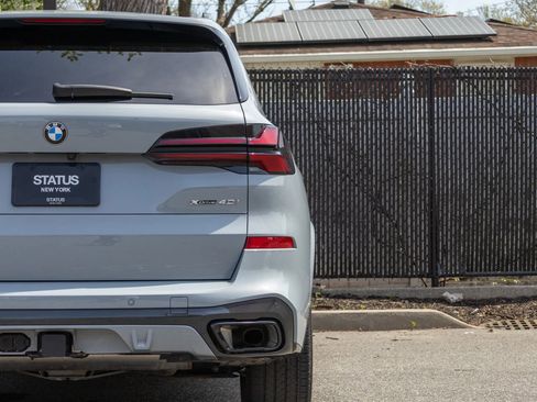 Used 2024 BMW X5 xDrive40i w/ M Sport Package AWD/4WD image 28