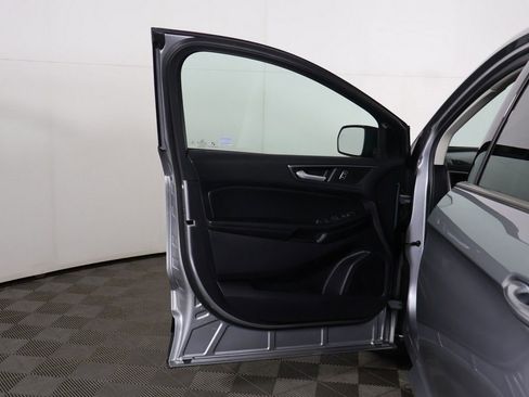 Used 2022 Ford Edge SE AWD/4WD image 16