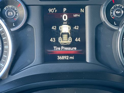 Used 2022 RAM 1500 Big Horn AWD/4WD image 27