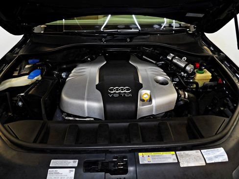 Used 2015 Audi Q7 TDI Premium Plus w/ Premium Plus Package AWD/4WD image 24