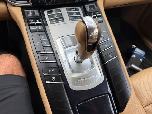 Used 2015 Porsche Panamera 4 AWD/4WD image 38