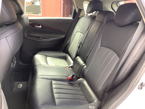 Used 2010 INFINITI EX35 Journey image 12