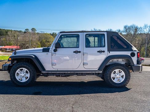 Used 2013 Jeep Wrangler Unlimited Sport w/ Connectivity Group image 4