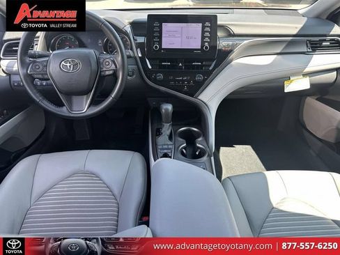 Used 2023 Toyota Camry SE w/ Cold Weather Package AWD/4WD image 18