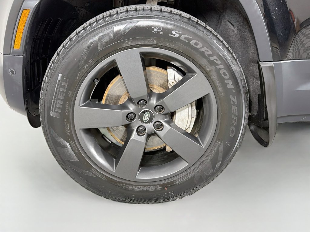 Certified 2024 Land Rover Defender 110 S AWD/4WD image 34