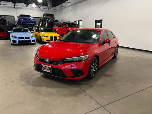 Used 2023 Honda Civic EX image 7