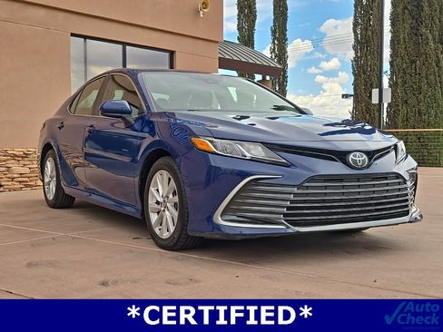 Used 2023 Toyota Camry LE image 12
