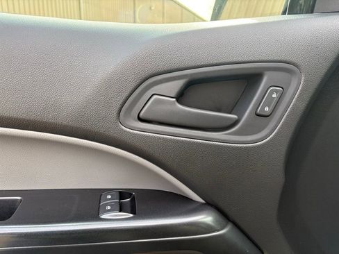 Used 2022 Chevrolet Colorado W/T image 20