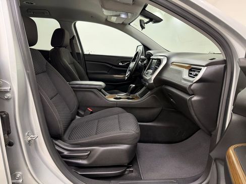 Used 2019 GMC Acadia SLE FWD image 24