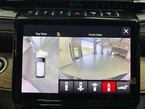 Used 2021 Jeep Grand Cherokee L Summit w/ Advanced Protech Group IV AWD/4WD image 31