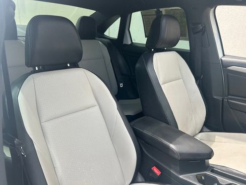 Used 2019 Volkswagen Jetta R-Line FWD image 14
