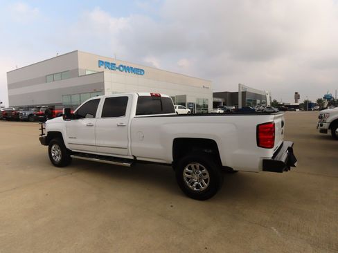 Used 2019 Chevrolet Silverado 3500 LTZ w/ Duramax Plus Package image 16