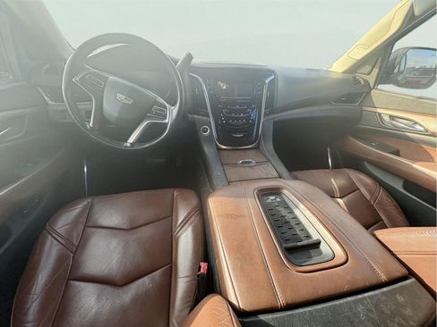 Used 2015 Cadillac Escalade ESV Premium RWD image 9
