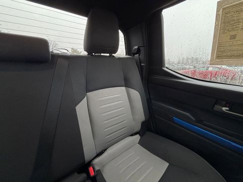 Used 2025 Toyota Tacoma TRD Off-Road image 36