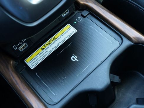 Used 2020 Honda CR-V Touring image 22