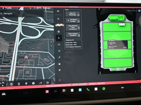 Used 2022 Tesla Model X image 11