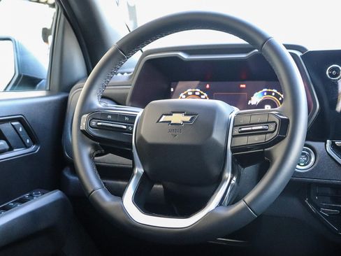 Used 2026 Chevrolet Colorado W/T w/ WT Custom Package RWD image 18