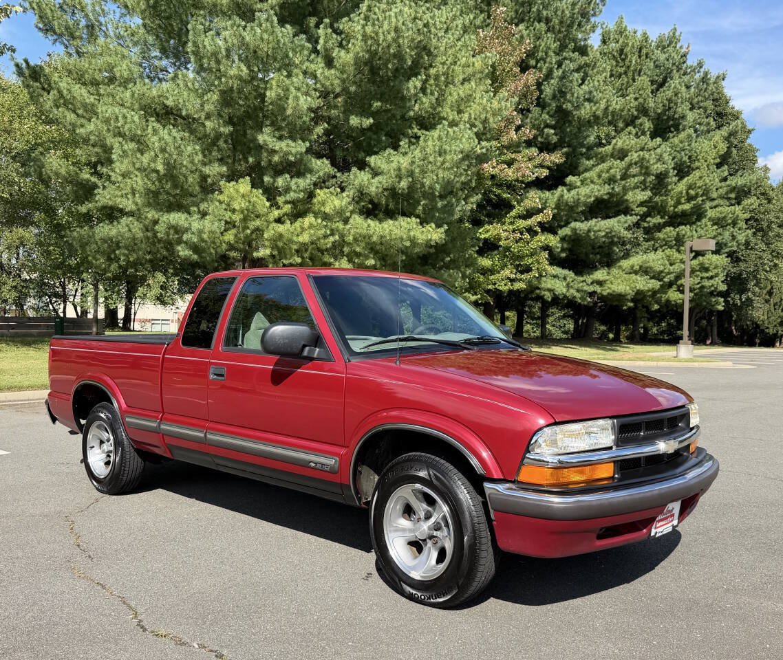 Used 2000 Chevrolet S10 Pickup LS w/ Preferred Equipment Group RWD image 8
