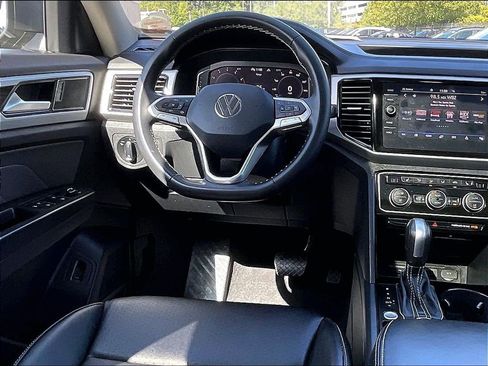 Used 2023 Volkswagen Atlas SE AWD/4WD image 18