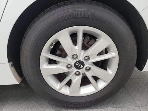 Used 2019 Kia Optima LX FWD image 31
