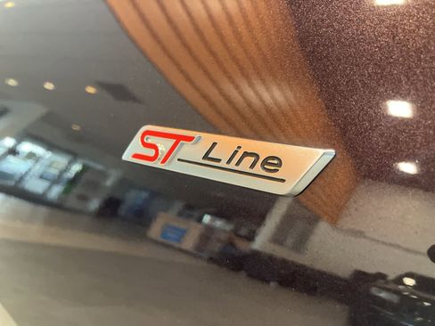 Used 2023 Ford Escape ST-Line Select AWD/4WD image 10