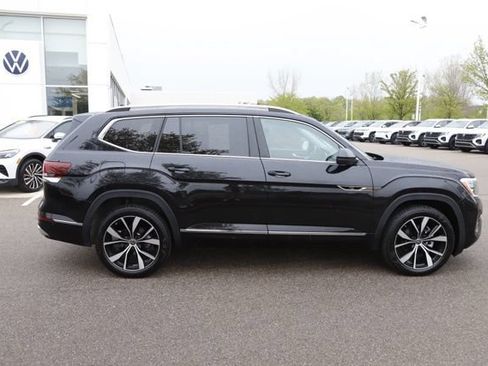 Used 2026 Volkswagen Atlas SEL Premium R-Line AWD/4WD image 2