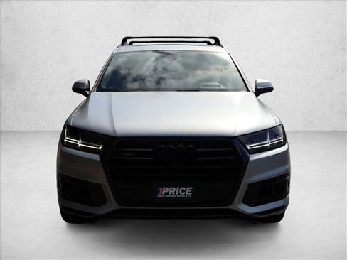 Used 2017 Audi Q7 3.0T Prestige w/ Prestige Package AWD/4WD image 3