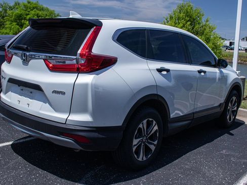 Used 2017 Honda CR-V LX image 4