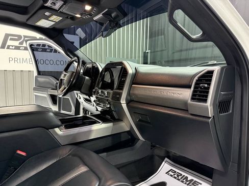 Used 2022 Ford F250 Platinum w/ FX4 Off-Road Package AWD/4WD image 29
